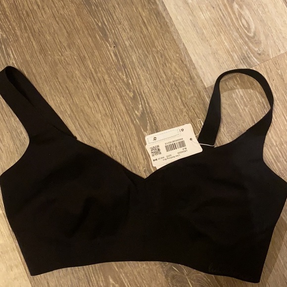 Lululemon - Picture 2 of 4